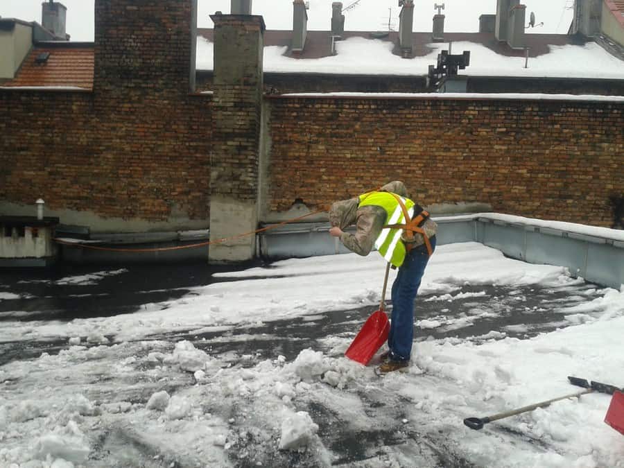 Odśnieżanie dachów