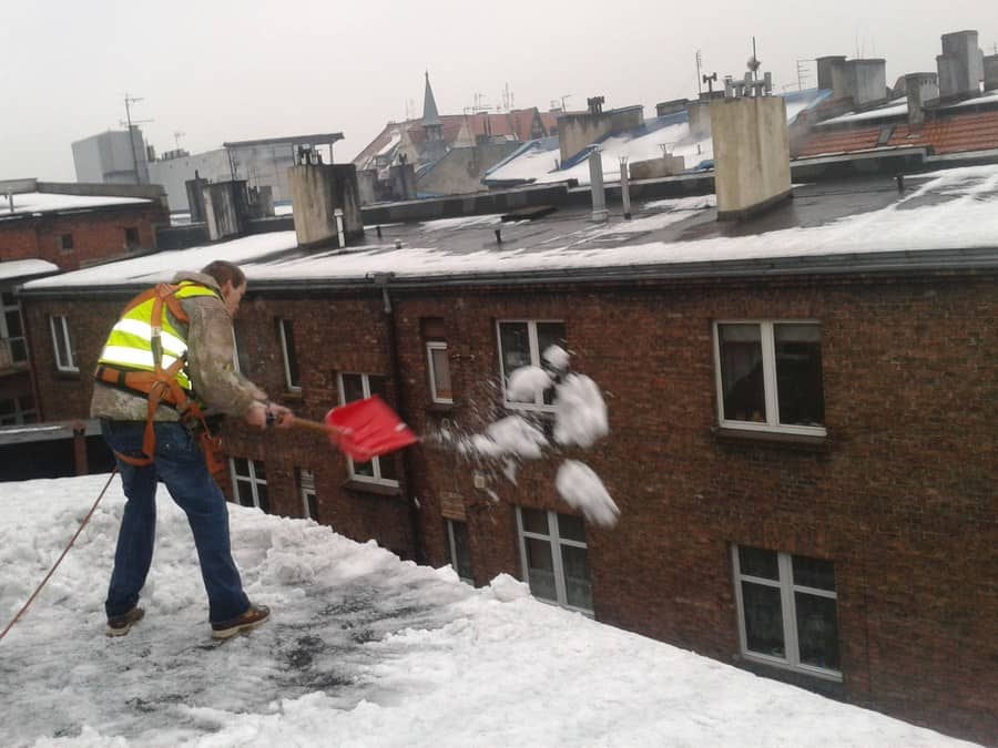 Odśnieżanie dachów